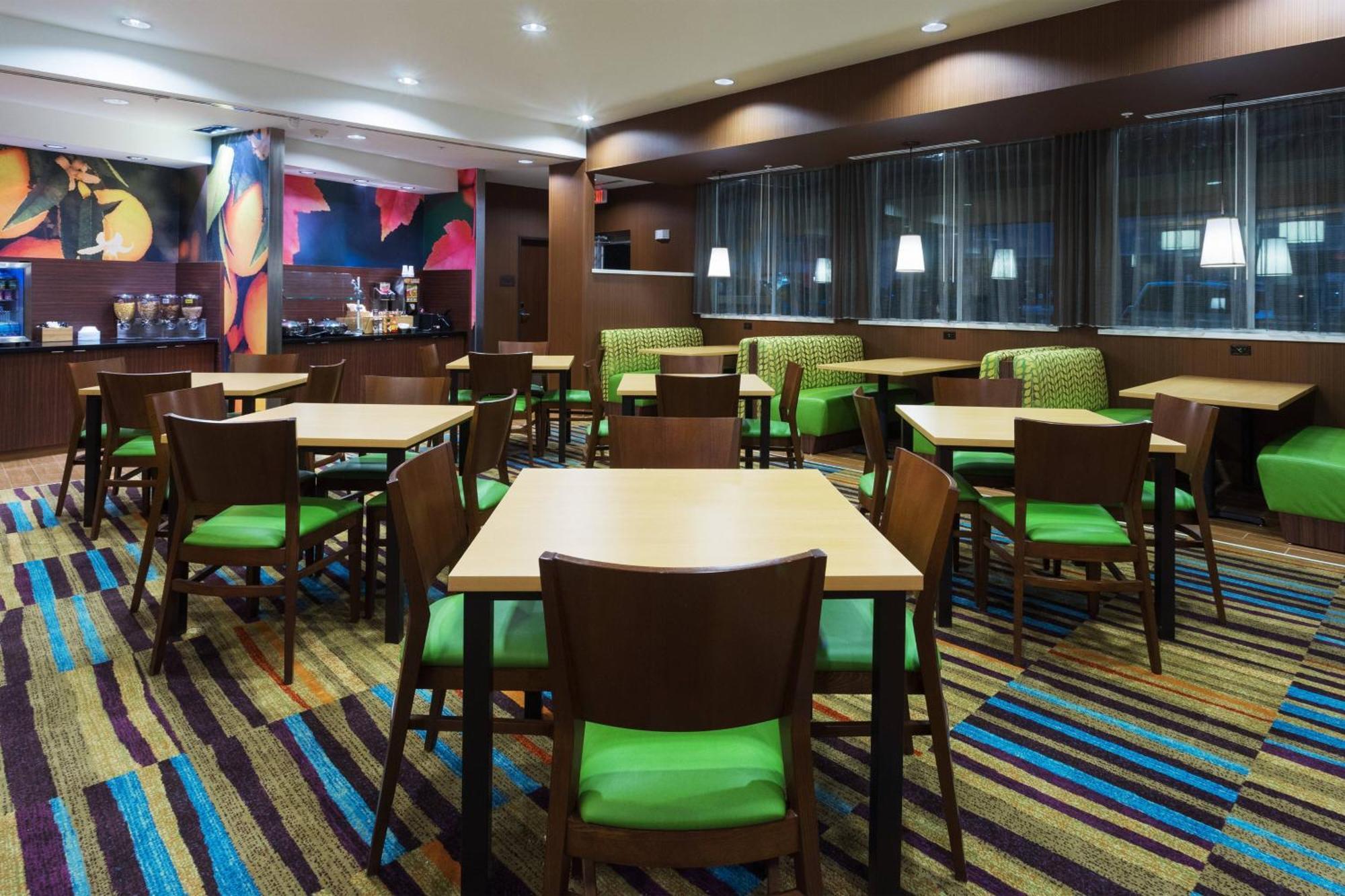 Fairfield Inn & Suites By Marriott Форт-Стоктон Экстерьер фото