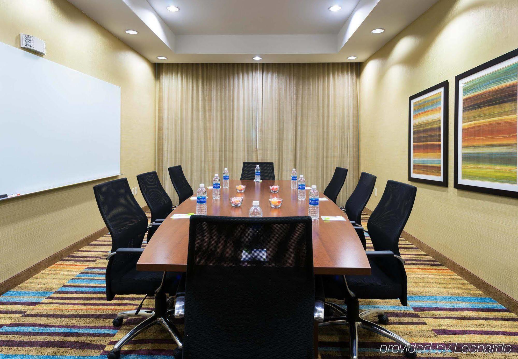 Fairfield Inn & Suites By Marriott Форт-Стоктон Экстерьер фото